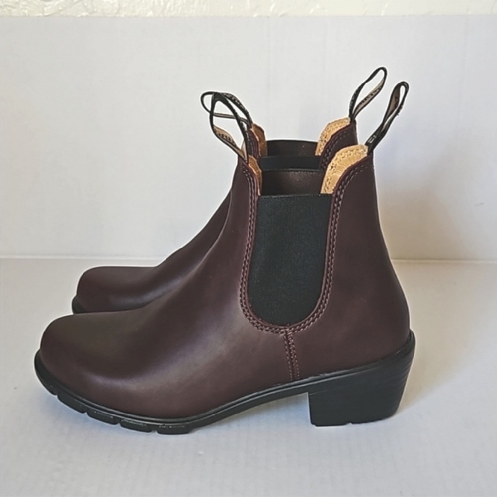 BLUNDSTONE 2060 Heeled Boots - Nwot